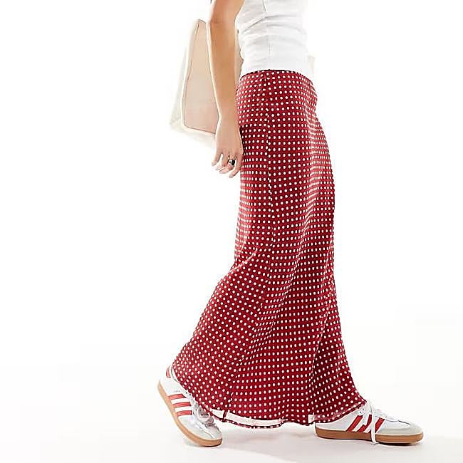 Falda de lunares larga