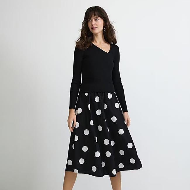 Falda de lunares midi con vuelo