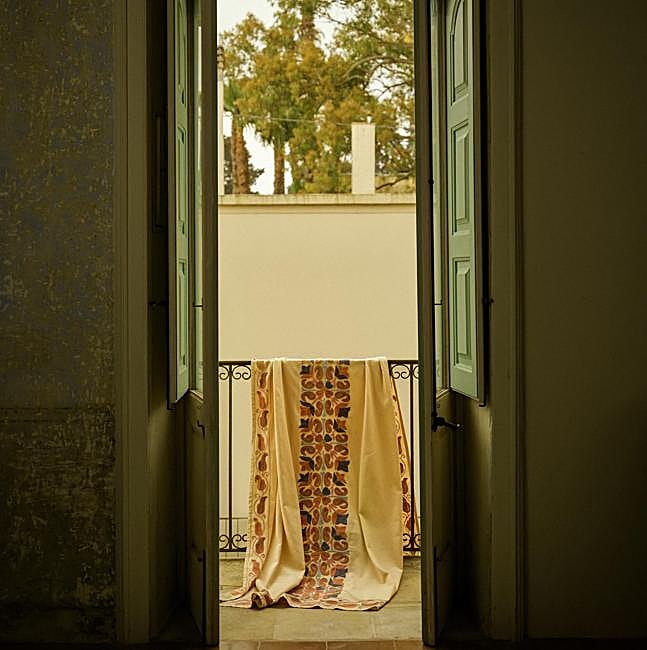 Mantel bordado, 179 euros.