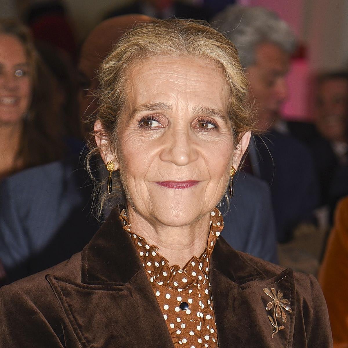 La infanta Elena vuelve a representar a la Corona en un certamen de premios organizado por Patrimonio Nacional.