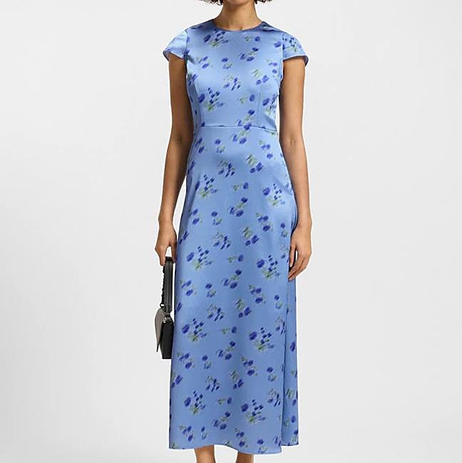 Vestido azul con flores de Hugo Boss, 249 euros.