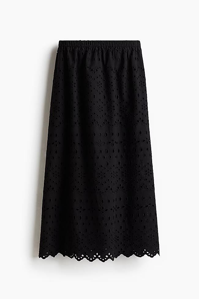 Falda negra larga de H&M, 29,99 euros.