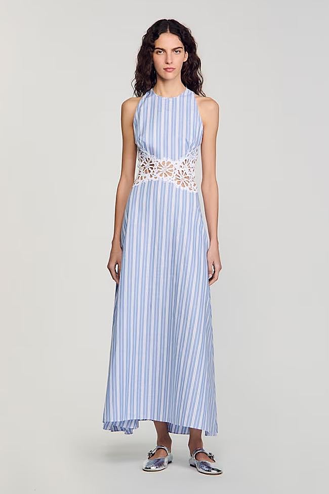 Vestido largo con rayas y encaje de Sandro (325€)