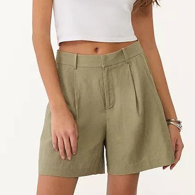 Bermudas de lino con pinzas