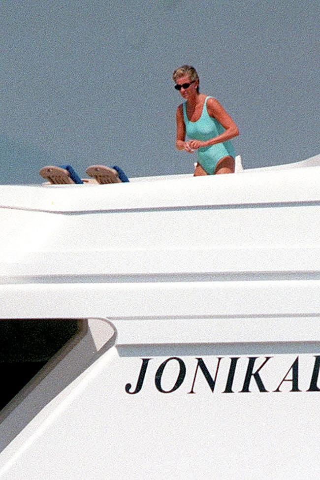 Diana de Gales con el famoso bañador turquesa en 1997.