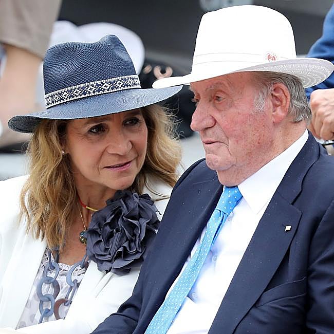 De tal palo, tal astilla: la coincidencia de estilo entre la infanta Elena y su padre, el rey Juan Carlos.