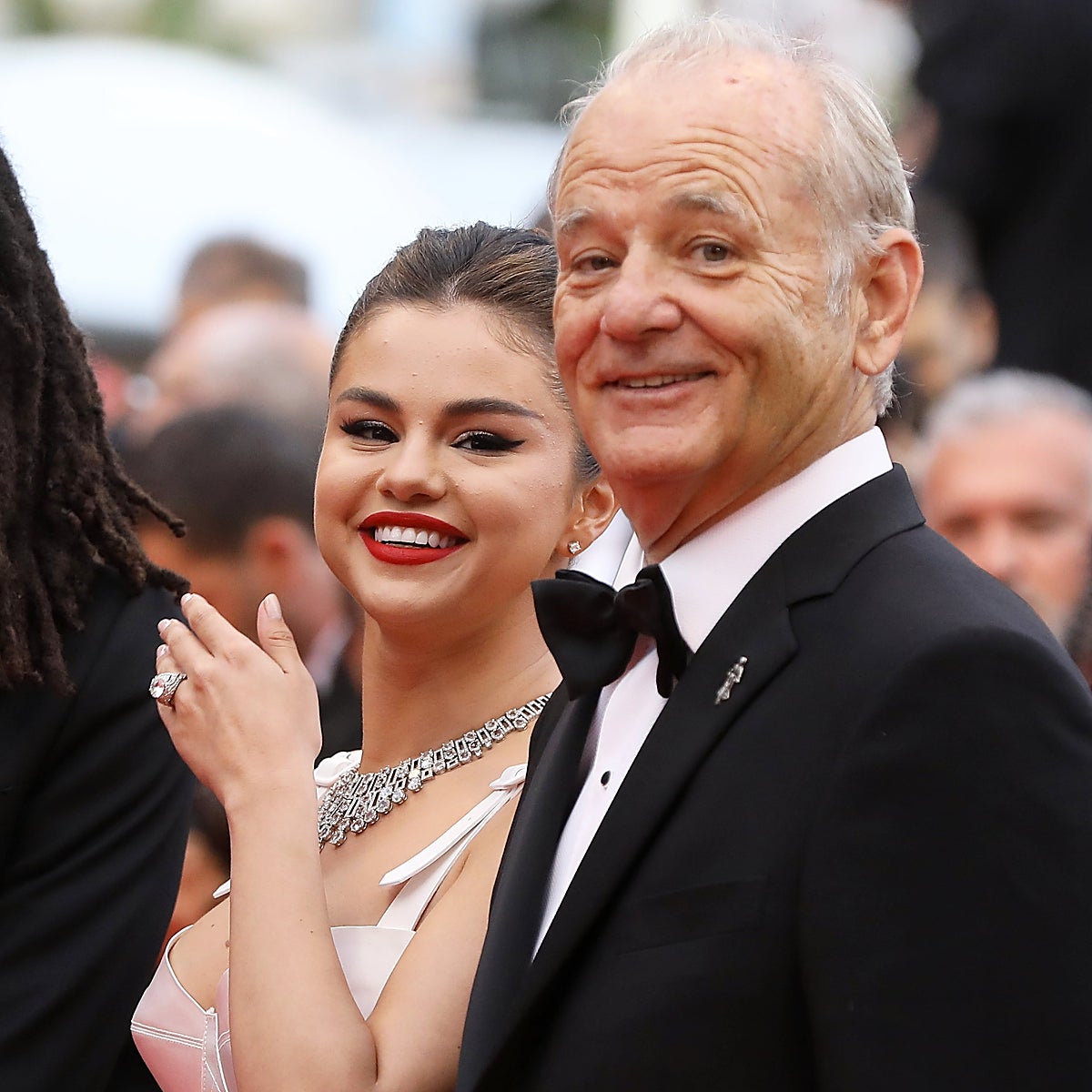 Bill Murray y Selena Gomez en el estreno de su película Los muertos no mueren.