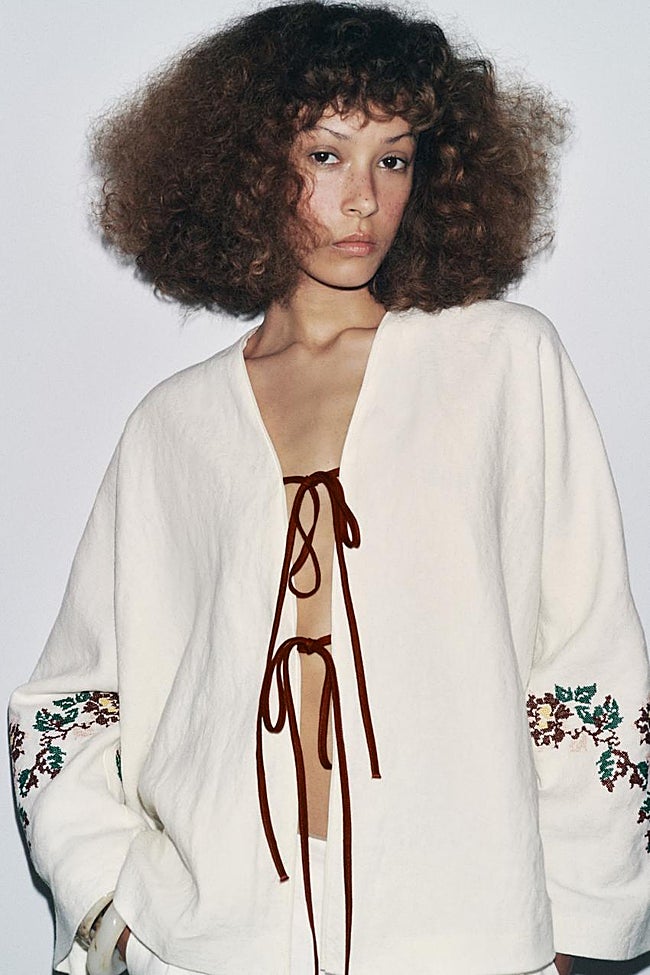 Kimono lino cordones.