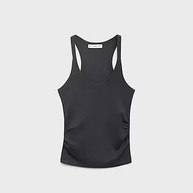 Camiseta de tirantes con escote de pico