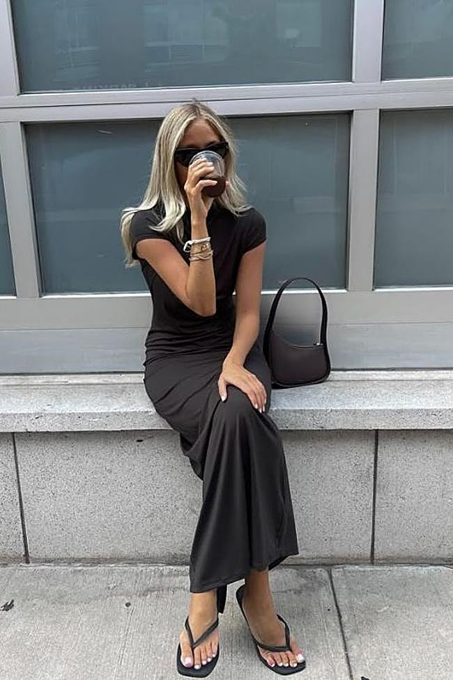 Looks para el día a día con chanclas