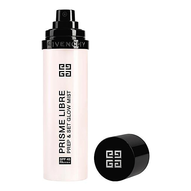 Fijador de maquillaje Prisme Libre Prep & Set Glow Mist de Givenchy. (46.5 euros).