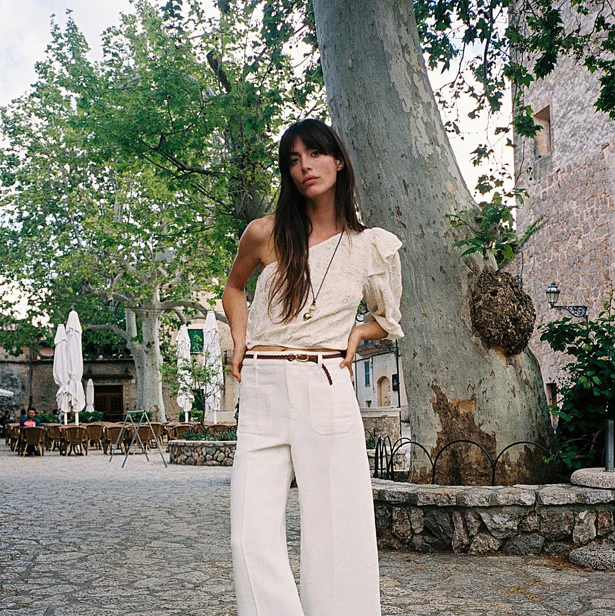 El top asimétrico es la prenda que hay que tener este verano. Aquí están los diseños más bonitos.