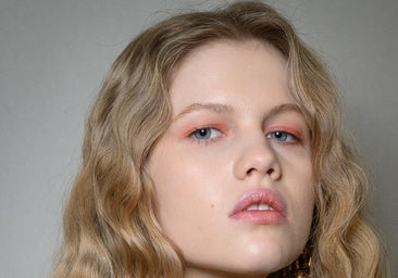 Una facialista me enseña cómo hacer el dermaplaning de forma correcta y sin irritar la piel