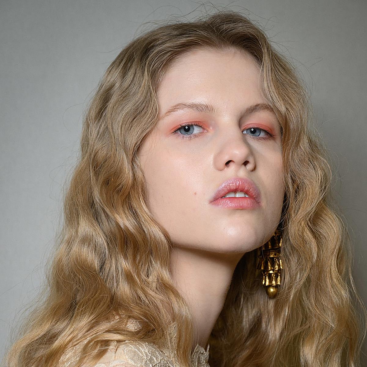 Cómo hacer el famoso dermaplaning.