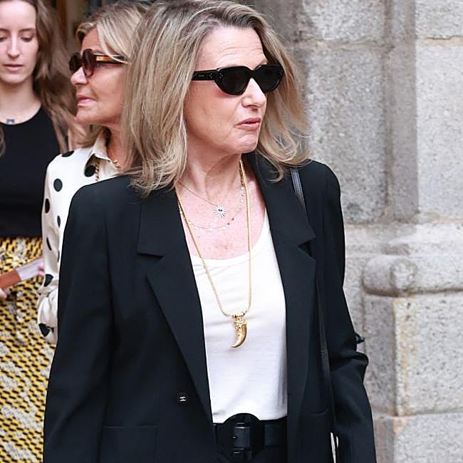 Myriam Lapique acudió junto a su hermana Cari.