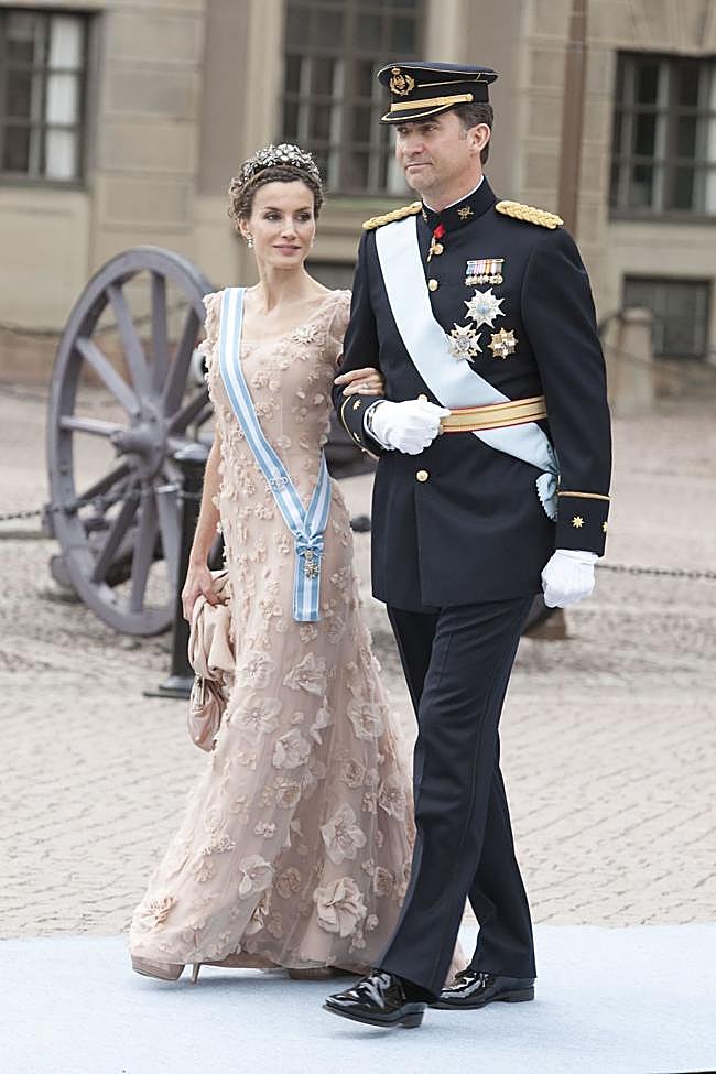 El vestido de la reina Letizia era de Felipe Varela.