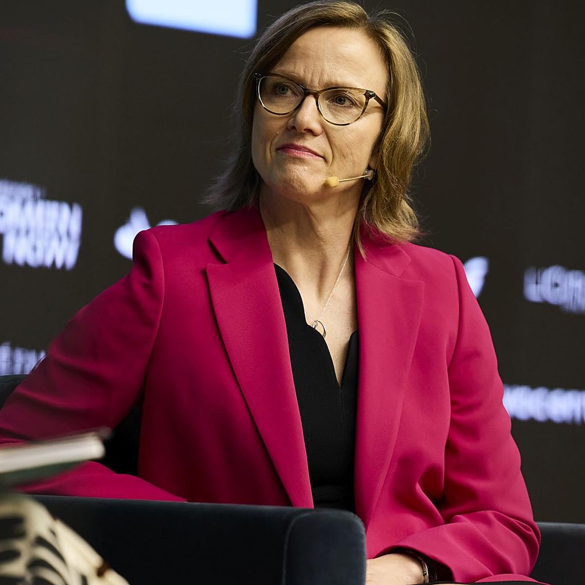 Sari Rautio, embajadora de Finlandia: «Si tuviéramos más mujeres como líderes, podríamos tener menos conflictos»