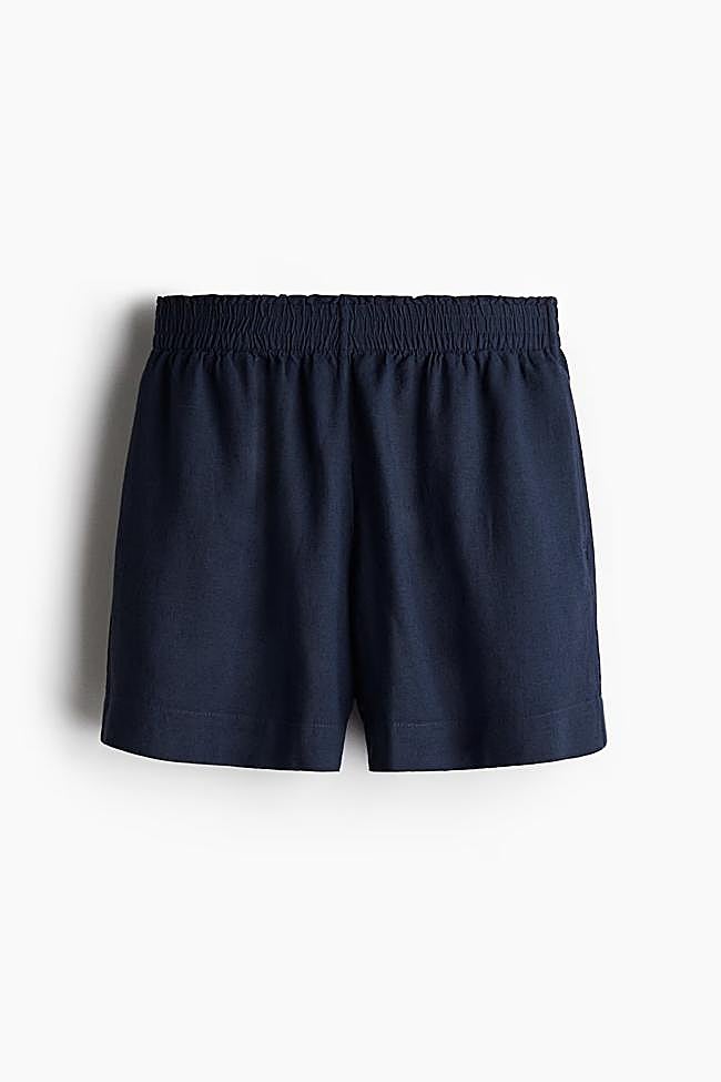 Pantalón corto en mezcla de lino (17,99€)