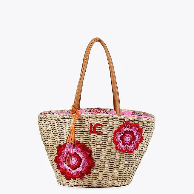 Capazo de flores crochet de Lola Casademunt, 99 euros.