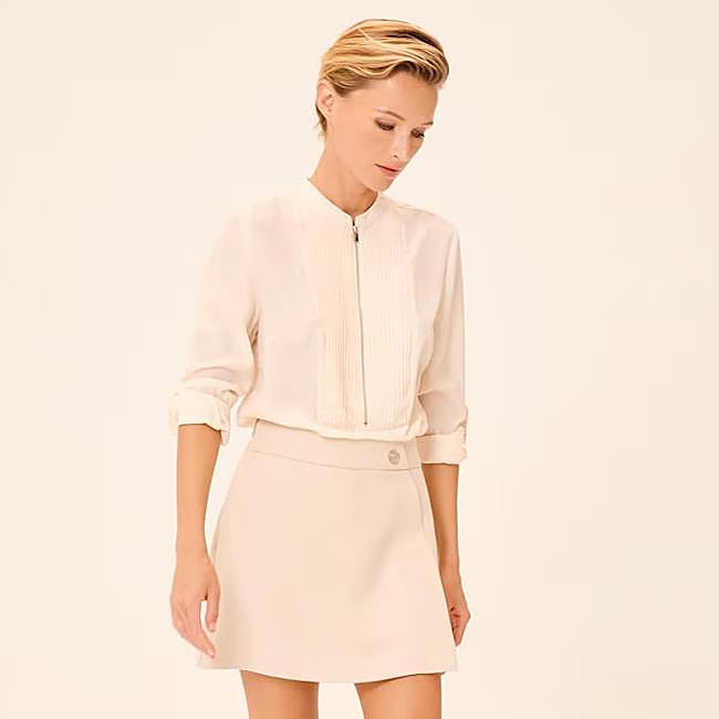 Falda pantalón con botón de Dolores Promesas, 55,23 euros.