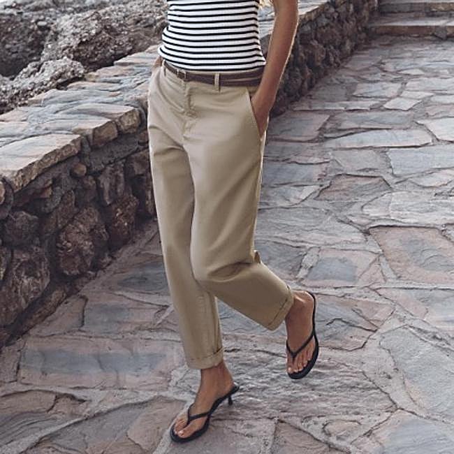 Pantalón chino de Zara (25,99 euros)