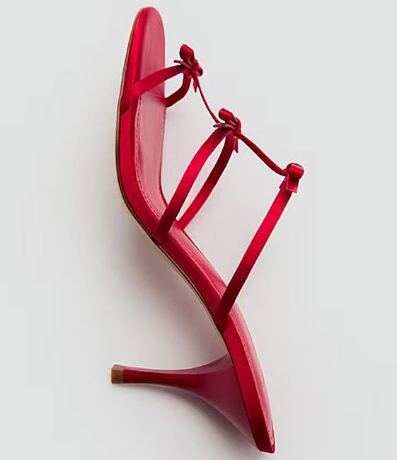 Sandalias de tacón de Mango (39,95 euros)