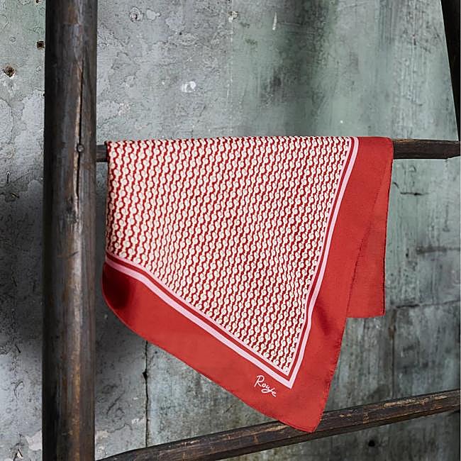 Pañuelo estampado de Rouje.