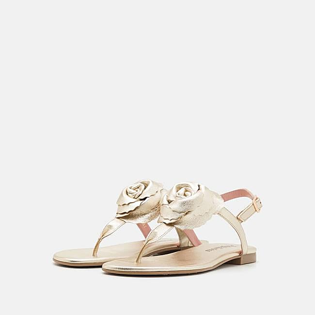 Sandalias doradas de Pretty Ballerinas, 169,95 euros.