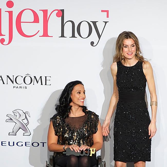 En diciembre de 2012, la reina Letizia entregó un Premio Mujer Hoy a Teresa Perales, la deportista que ahora recibe un marquesado.