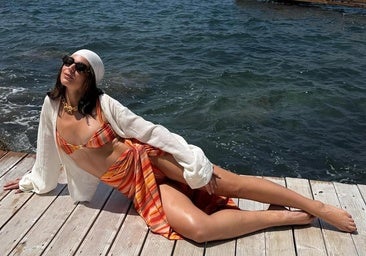 Los bikinis y bañadores más favorecedores son los más sencillos: te explicamos por qué y los más bonitos de la temporada