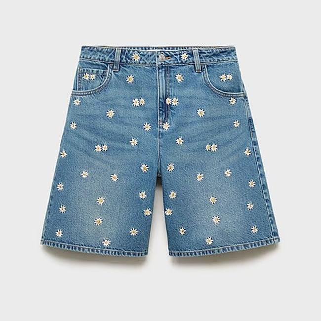 Shorts con margaritas de Mango (39,99 euros)