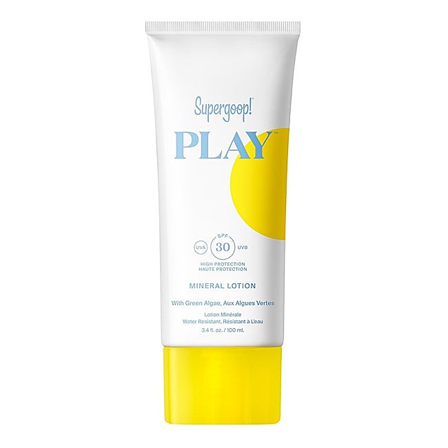 Loción Mineral SPF30 de Supergoop.