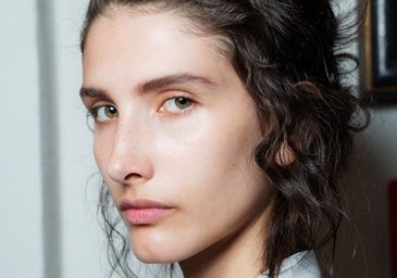 Sérums con ácido hialurónico: recomendado para pieles deshidratadas, mixtas y grasas