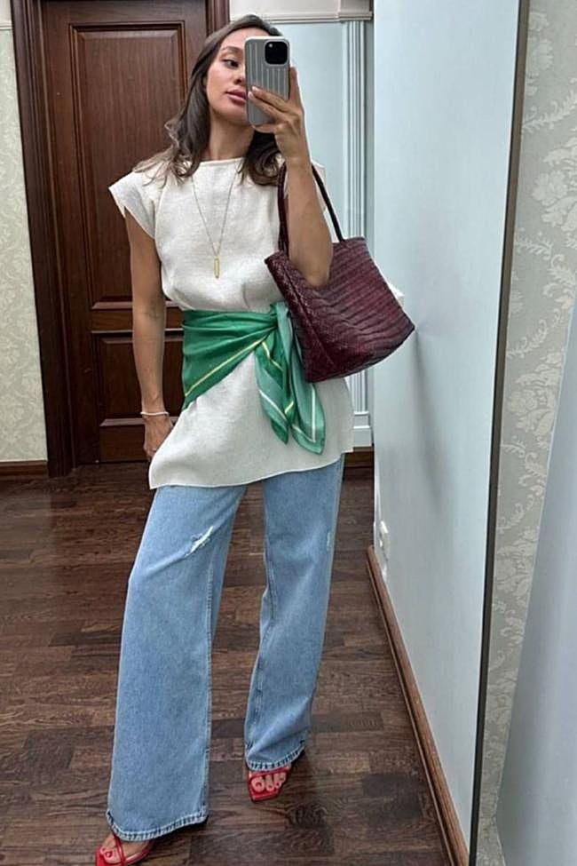 Look con pañuelos como cinturón