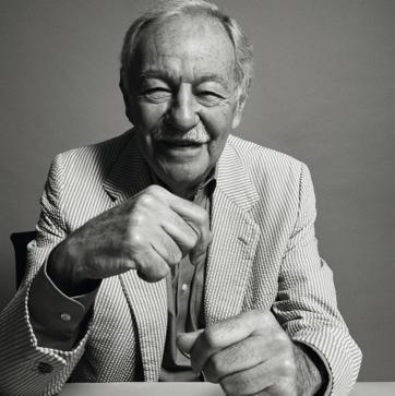 Imagen secundaria 1 - Retratos de Eduardo Mendoza.