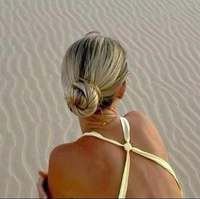 Imagen de archivo con peinado pulido, una de las tendencias capilares que Oramai destaca para este verano.