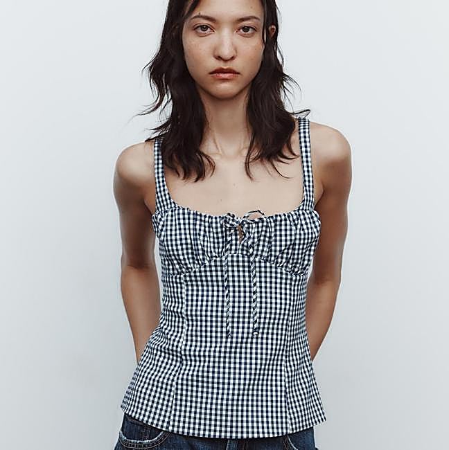 Top con estampado vichy