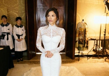 Lauren Sanchez luciendo su vestido de novia.