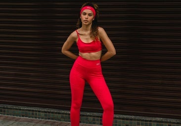 Plancha vertical, el ejercicio de cuerpo completo que quema más calorías en menos tiempo