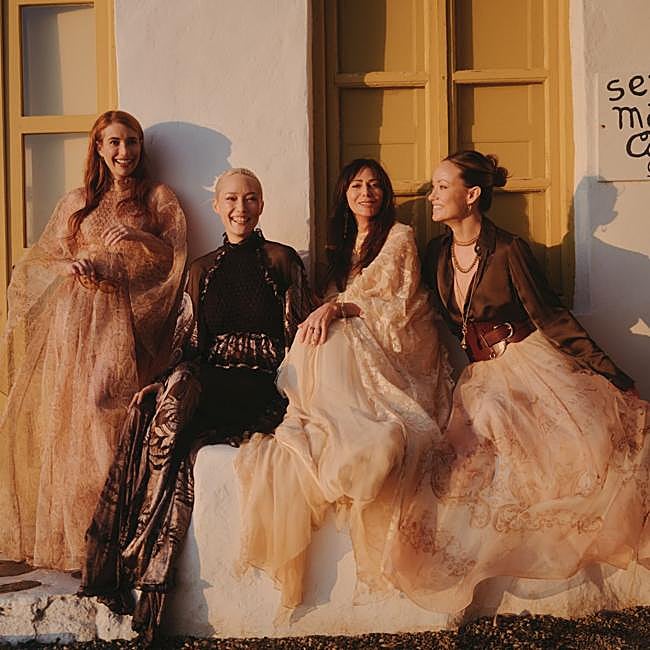 Algunas de las invitadas de Zimmermann en Mykonos.