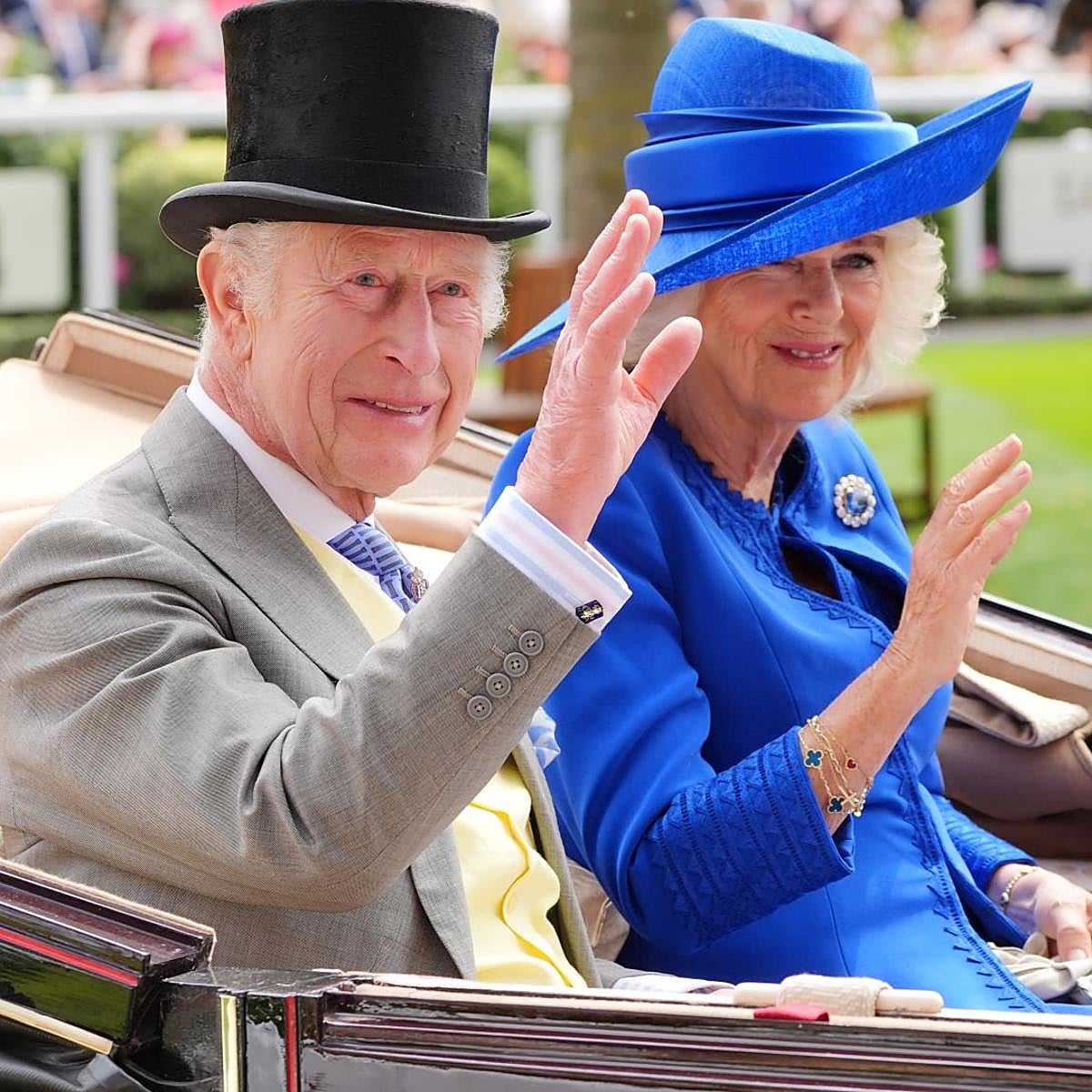 Los reyes Carlos y Camilla, un matrimonio muy compenetrado.