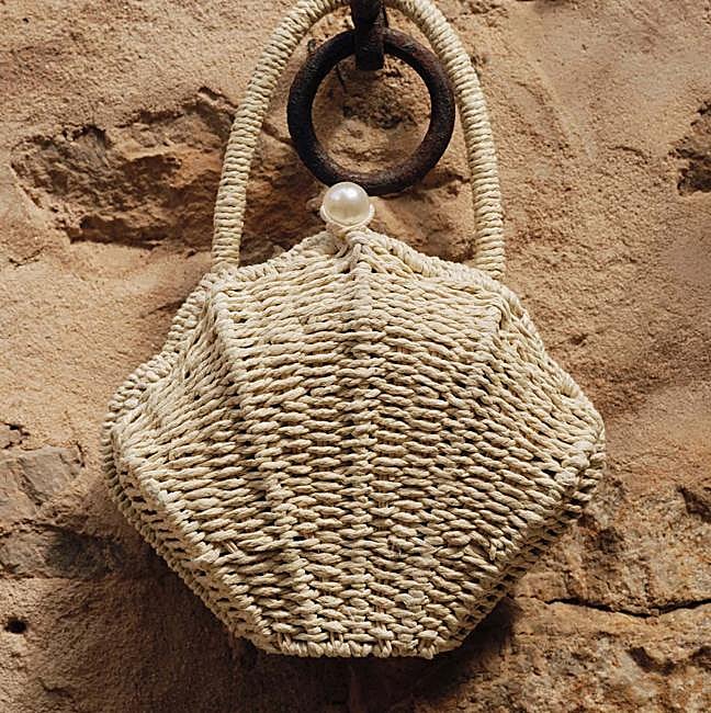 Bolso con forma de concha