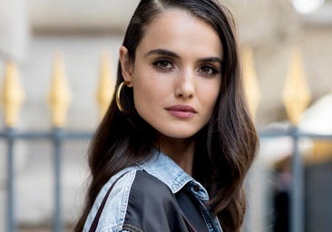 Pruebo el sérum con color que arrasa entre la gen Z y esto es lo que opino: por qué es ideal para ir al trabajo