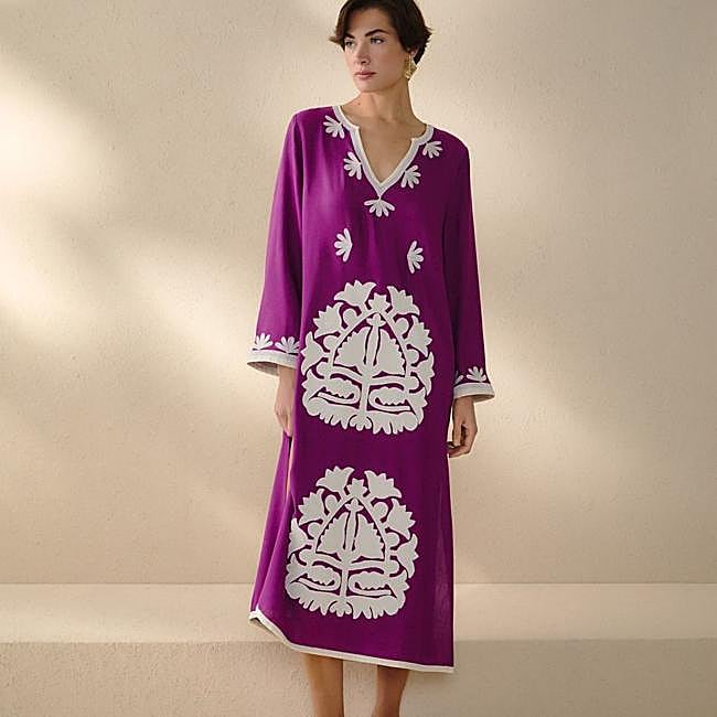 Caftán con bordados