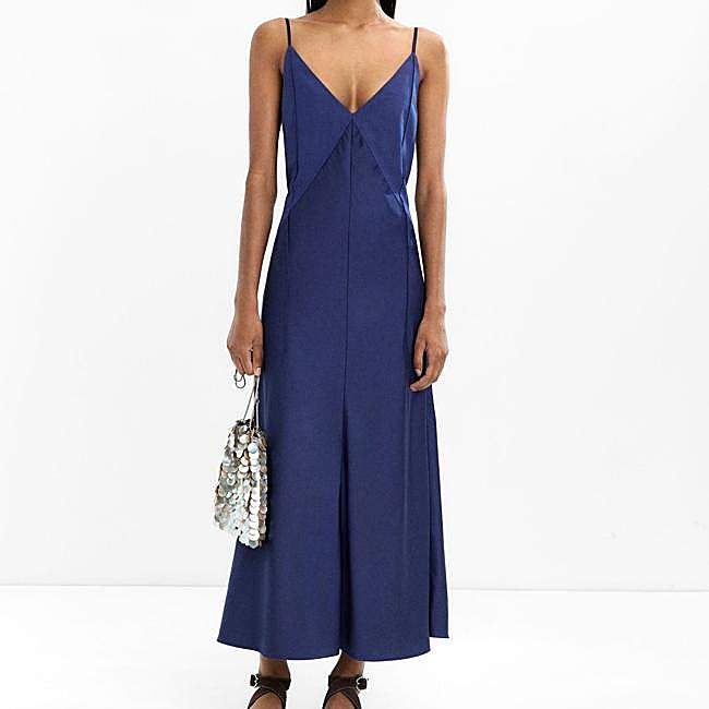 Vestido mezclado con satén de Parfois, 25,99 euros.