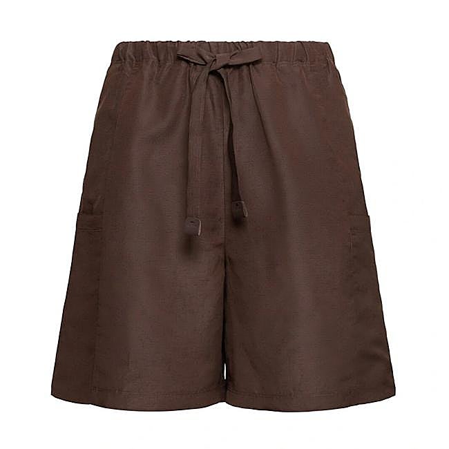 Shorts de mezcla de algodón y seda de Max Mara, 435 euros.