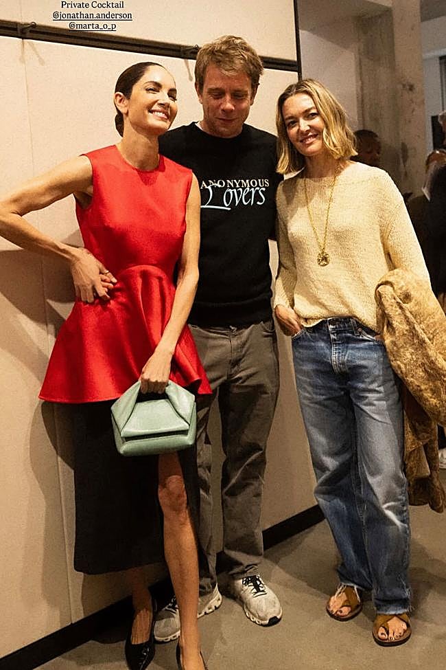 Eugenia Silva, Jonathan Anderson y Marta Ortega.