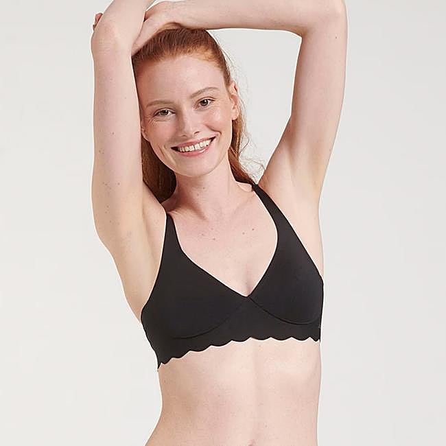 Sujetador sin costuras en negro de Sloggi.