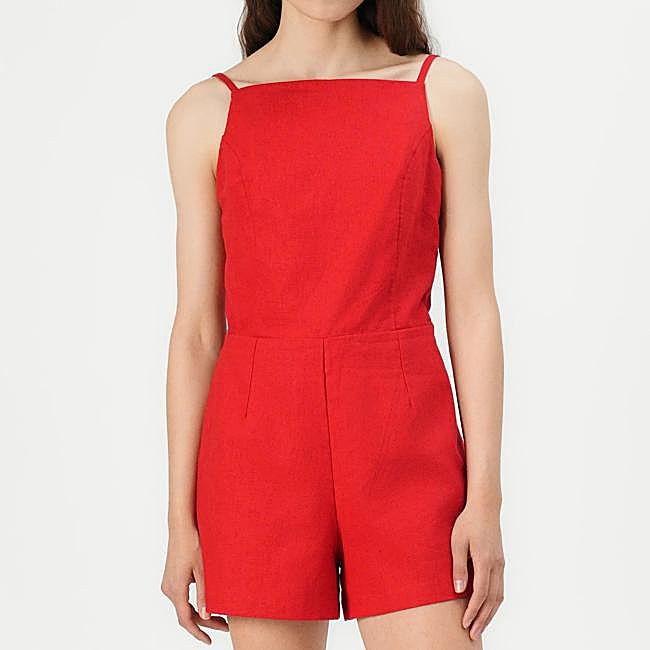 Mono corto rojo de Abercrombie & Fitch, 54,95 euros.