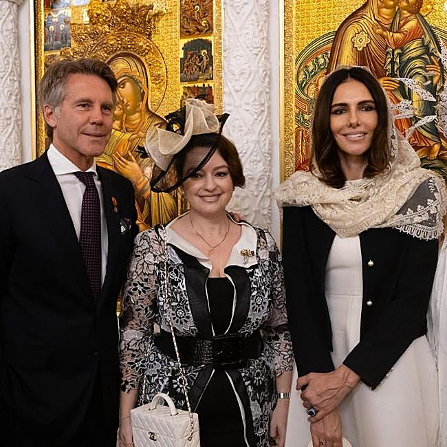 Emanuele Filiberto de Saboya y Adriana Abascal con Victoria Romanovna.